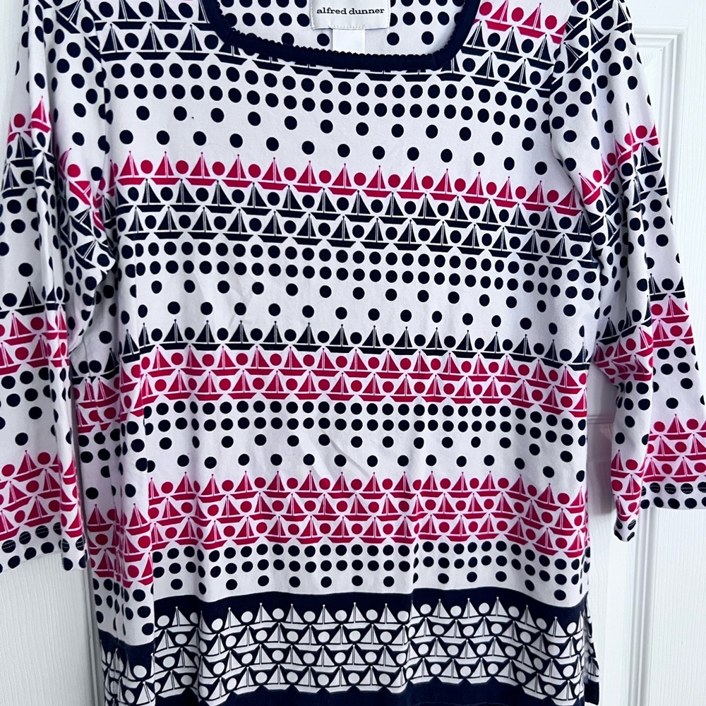 Ladies Sz Small "Alfred Dunner" Nautical Polka Dot Top Red & Navy Sail BoatsGUC
